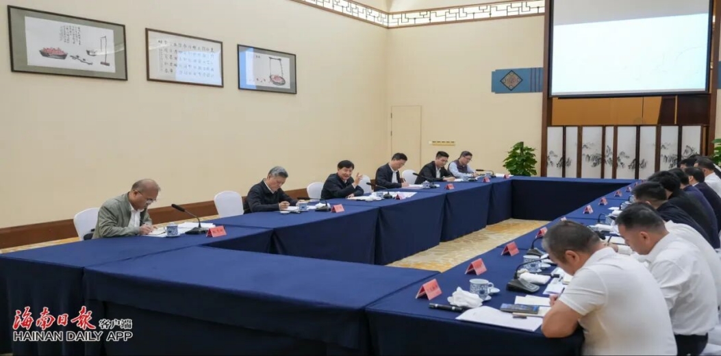 刘小明在三亚听取三亚市春运交通组织安排情况汇报