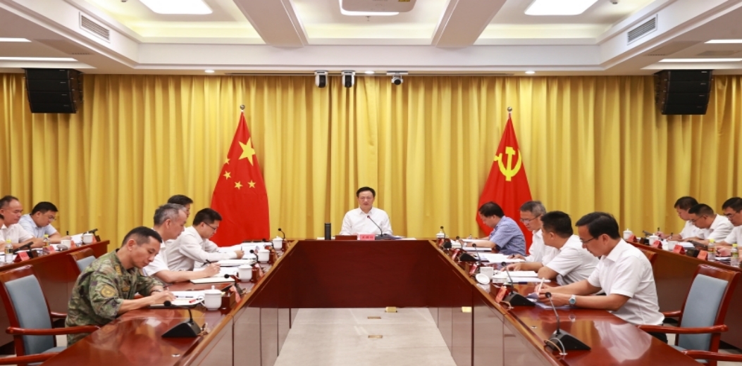 市委常委会召开会议