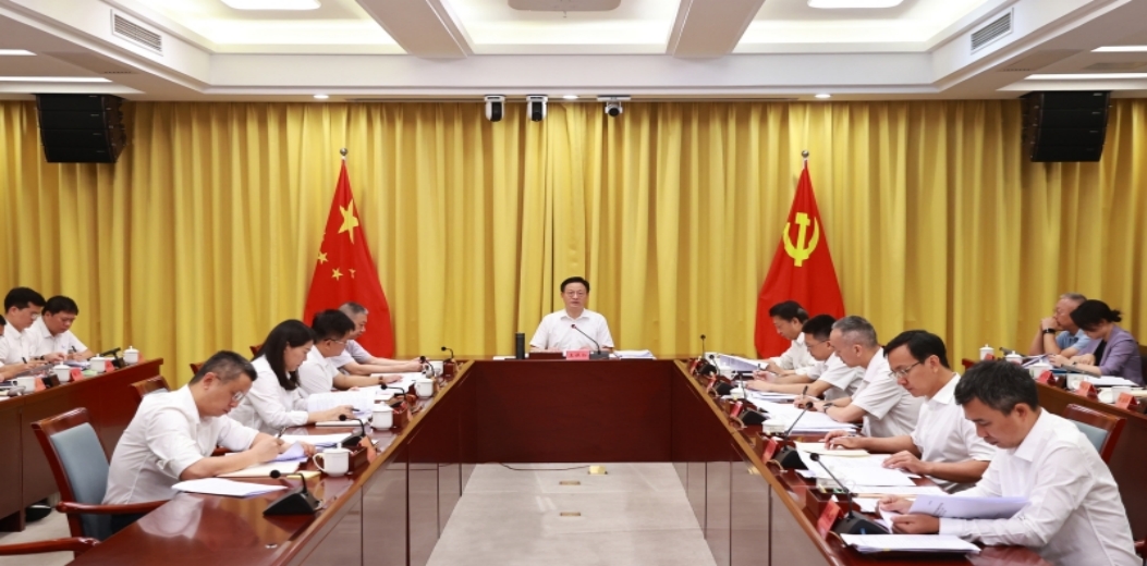 市委常委会（扩大）会议暨市委理论学习中心组（扩大）学习会召开