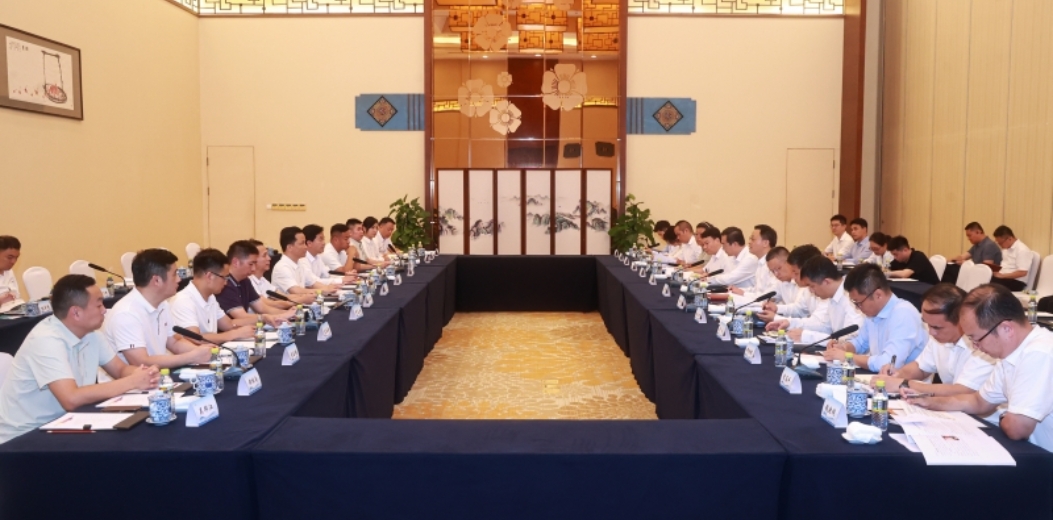 王祺扬与深圳市产业园区协会企业代表座谈